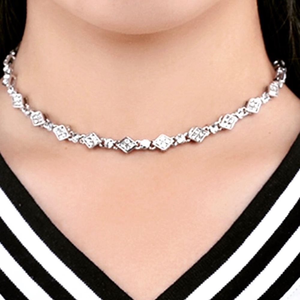 ✨ Australian Crystal Silver Choker✨ - Picture 4 of 5